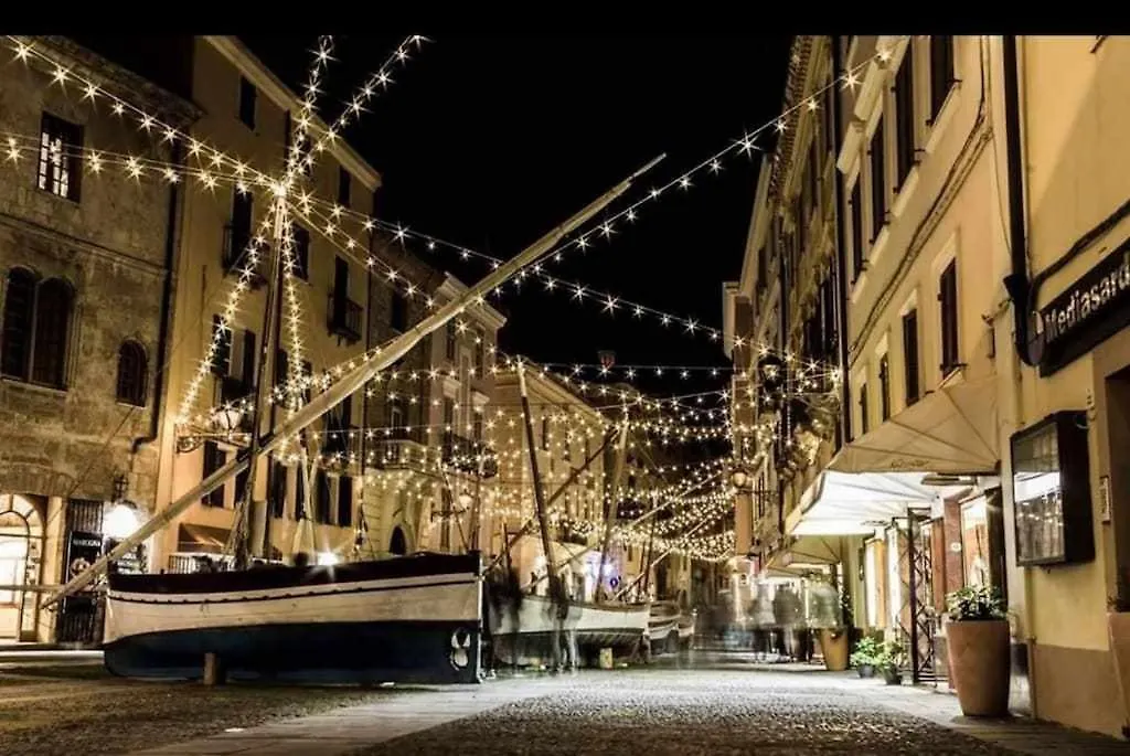 Alghero Palazzo Dalbis In Pieno Centro Per 8 Persone Lejlighed